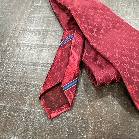Gucci Red Patterned Tie - Picture 5 of 7